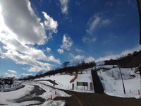 積雪状況　まだ少ないです。階段・遊歩道から出ないでください。